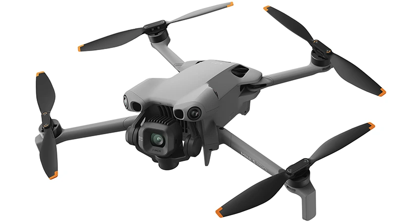 Dron DJI Mini 5 Pro nemá mini snímač, máme tu velký 1" CMOS s 50 MPx