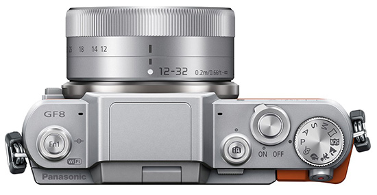 Selfie CSC fotoaparát Panasonic Lumix GF8