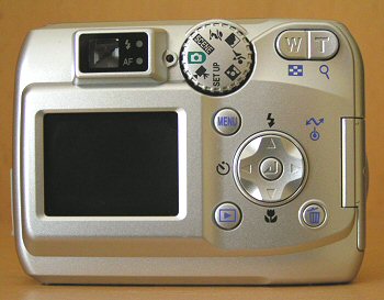 Coolpix 4100: malý automat