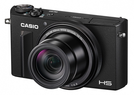 Casio Exilim EX-100, F2.8 ultrazoom zatím jen pro Japonsko