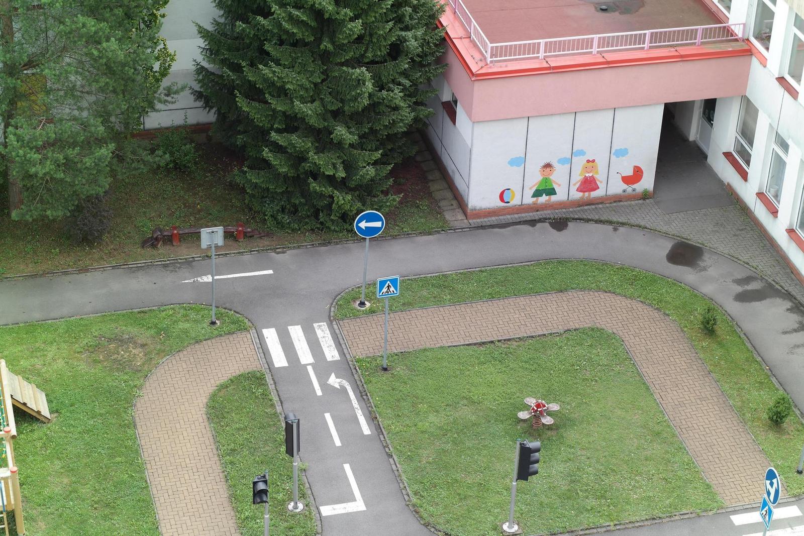 Olympus OM G.Zuiko 50mm f/1.4 "silver-nose"