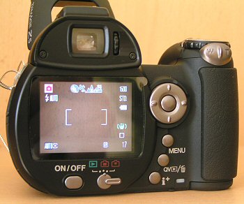 DiMAGE Z5: stabilních pět milionů