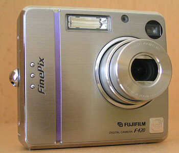 FinePix F420: drobeček s velkým obrazovým výkonem