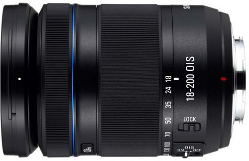 Ultrazoomový objektiv Samsung 18-200mm OIS