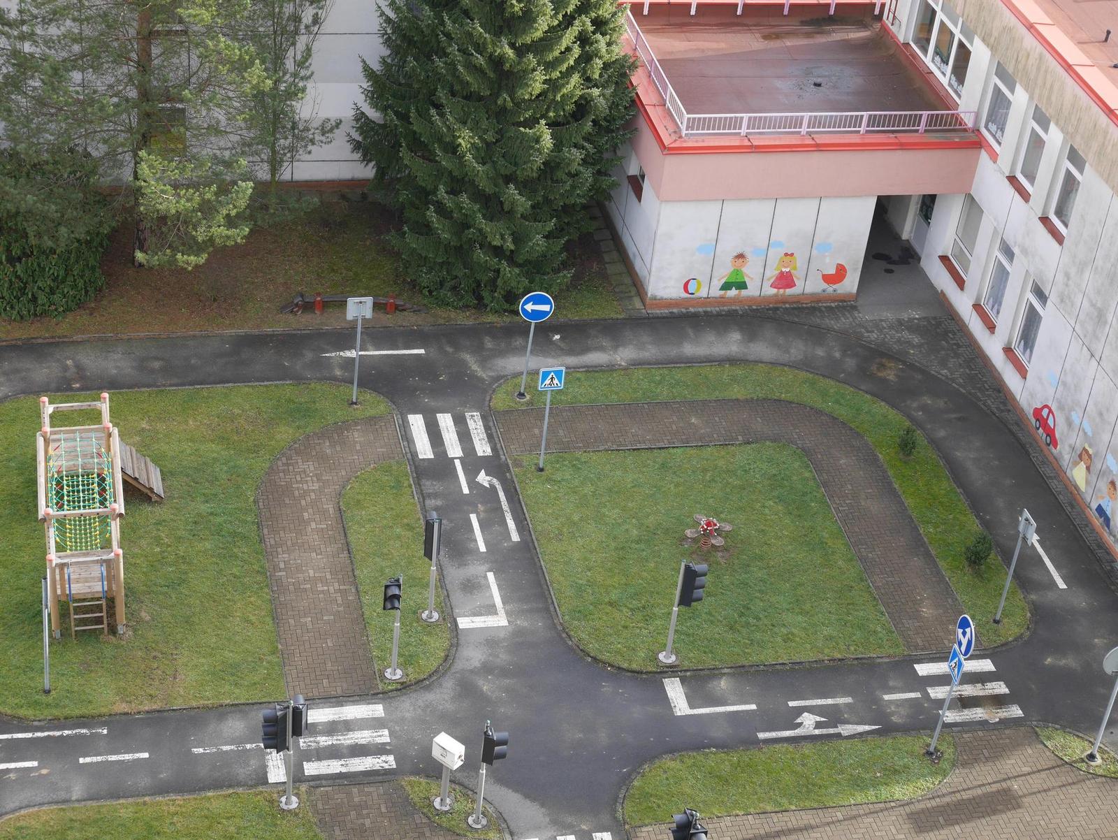 Panasonic Lumix G Vario 12-32mm f/3.5-5.6 ASPH. / MEGA O.I.S.