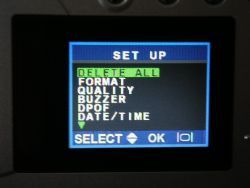 Minolta DiMAGE E223: čelem k masám aneb levná a šikovná