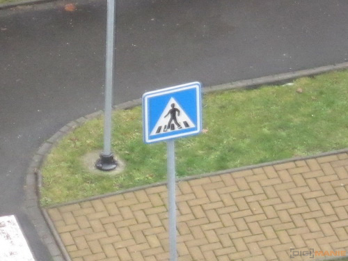 Canon IXUS 200 IS: poprvé dotykově