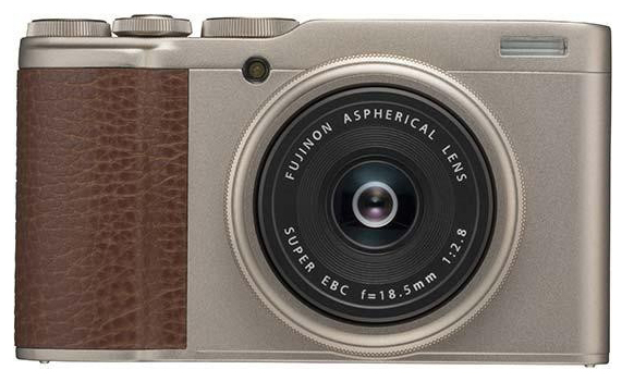 Fujifilm XF10, APS-C kompakt vážící jen 280 gramů