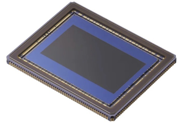 Canon vyvinul 19MPx full frame snímač s globální závěrkou