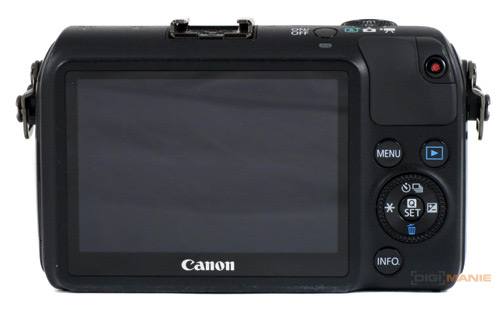 Canon EOS M: první pokus