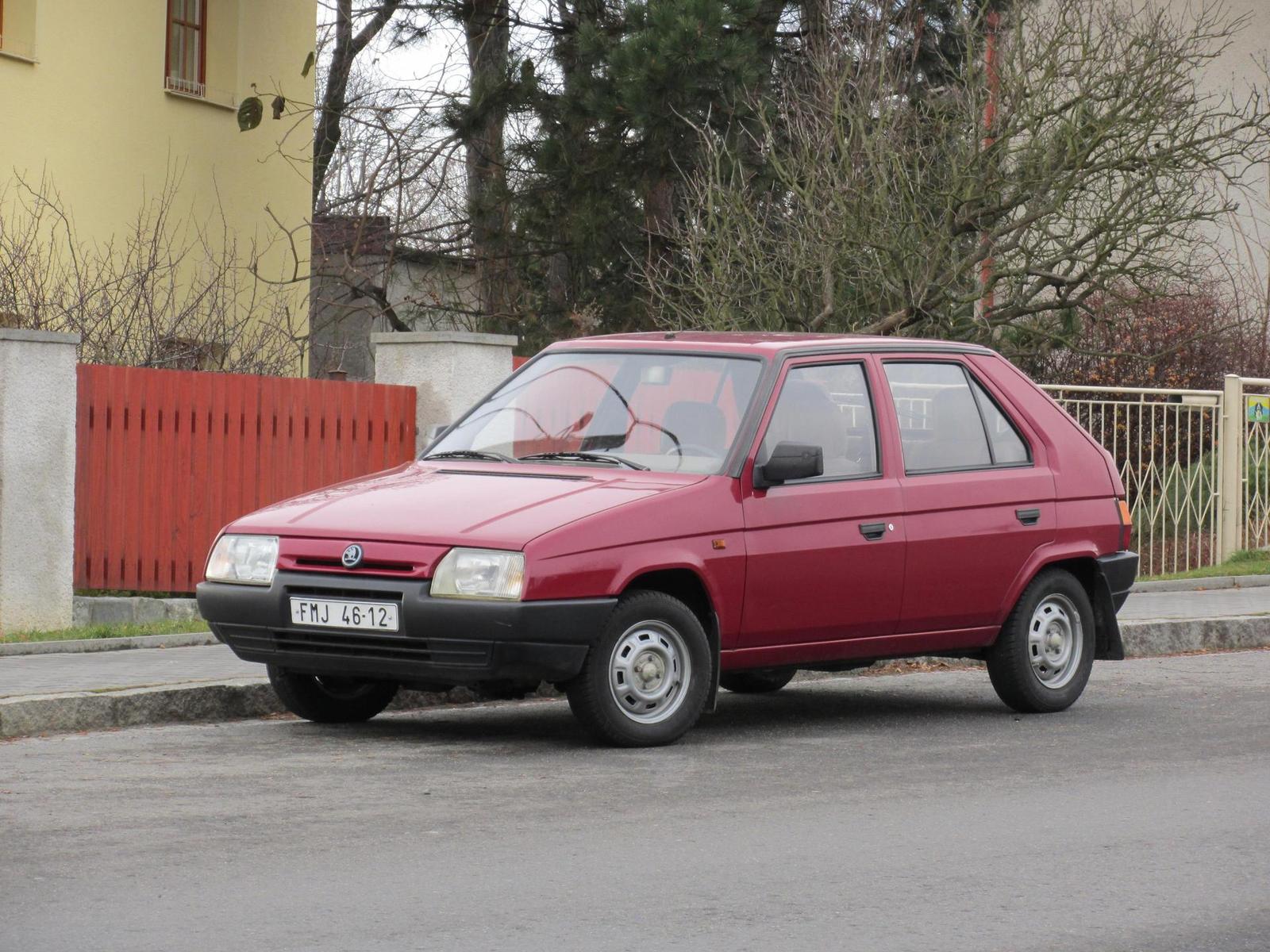 Canon IXUS 1100 HS: rodinné stříbro