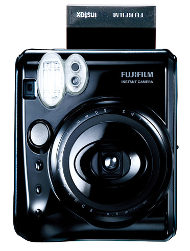 Instantní fotoaparáty Fujifilm Instax zažívají velký boom