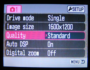 DiMAGE Z20: levný ultrazoom