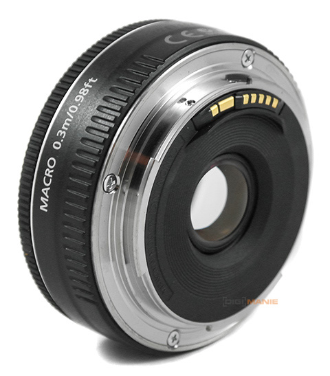Canon EF 40mm f/2.8 STM