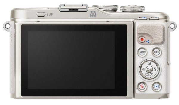 Olympus PEN E-PL9 přináší 4K video i interní blesk