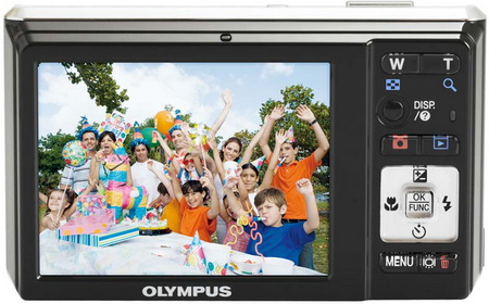 Levné kompakty Olympus FE-26, FE-46, FE-4000 a FE-5020