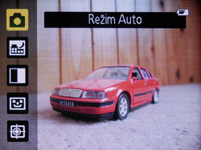 Nikon Coolpix S6300: vlk v rouše beránčím