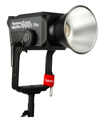 Aputure představilo LED světlo LS 600x Pro s variabilní barevnou teplotou