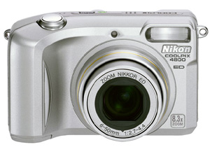 Nikon: čtvero nových fotoaparátů