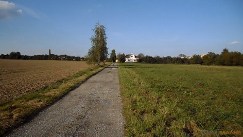 Samsung WB210: dotkněte se 21 milimetrů!