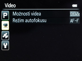Nikon Coolpix P330: do vyšších sfér