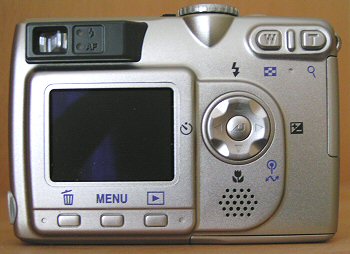 Coolpix 5200: stylový "chytrý" automat