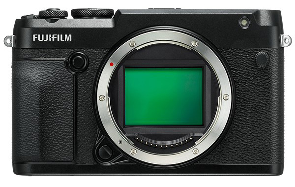 Fujifilm představil kompaktnější středoformát GFX 50R