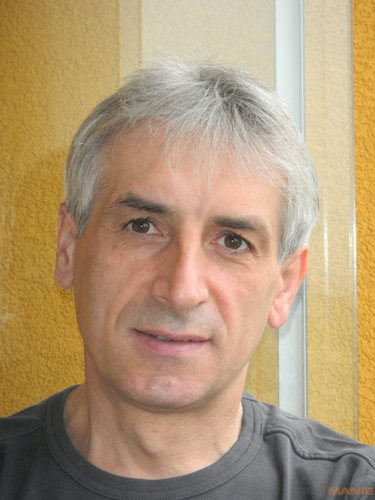 Nikon Coolpix S1100pj: kino v kompaktu