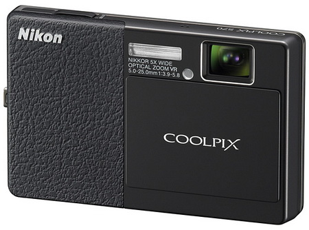 Stylový Nikon Coolpix S70 uveden