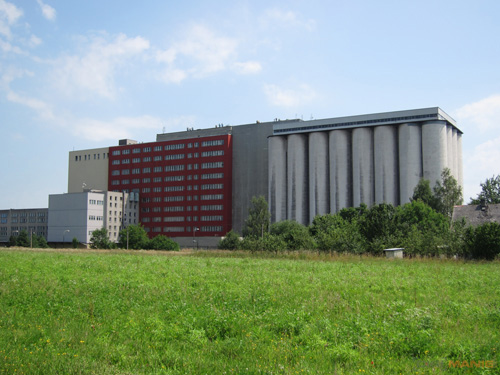 Canon IXUS 300 HS: superstylovka i pro náročné