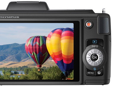 Olympus SP-610UZ: 22x ultrazoom co rozliší psa od kočky