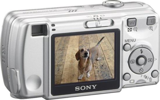 Sony Cyber-shot DSC-S600: Aktivně proti šumu