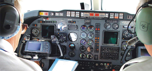 Nepracuj a pojď létat: Staňte se na 2 hodiny pilotem!