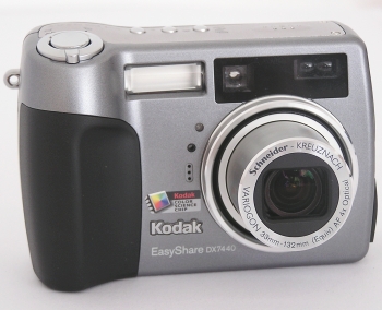 Kodak EasyShare DX7440: Elegantní a šikovný