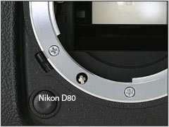 Nikon D40X: v malém těle