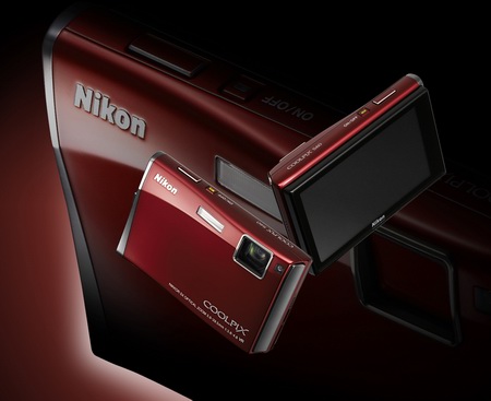 Nikon útočí stylově, uvádí Coolpix S60