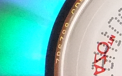 Fujifilm FinePix F300EXR: klame tělem