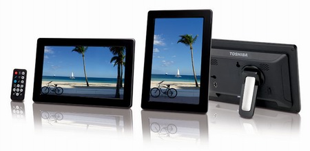 Toshiba uvedla fotorámečky JournE air 1000 a 801