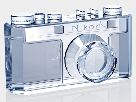 Nikon představil produkty k oslavě 100letého výročí