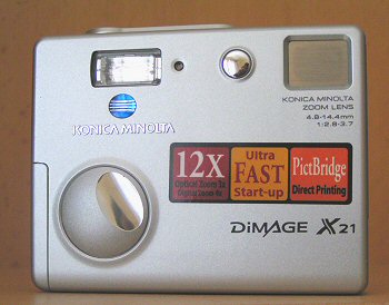 DiMAGE X21: decentní upgrade "lidové" dvacítky