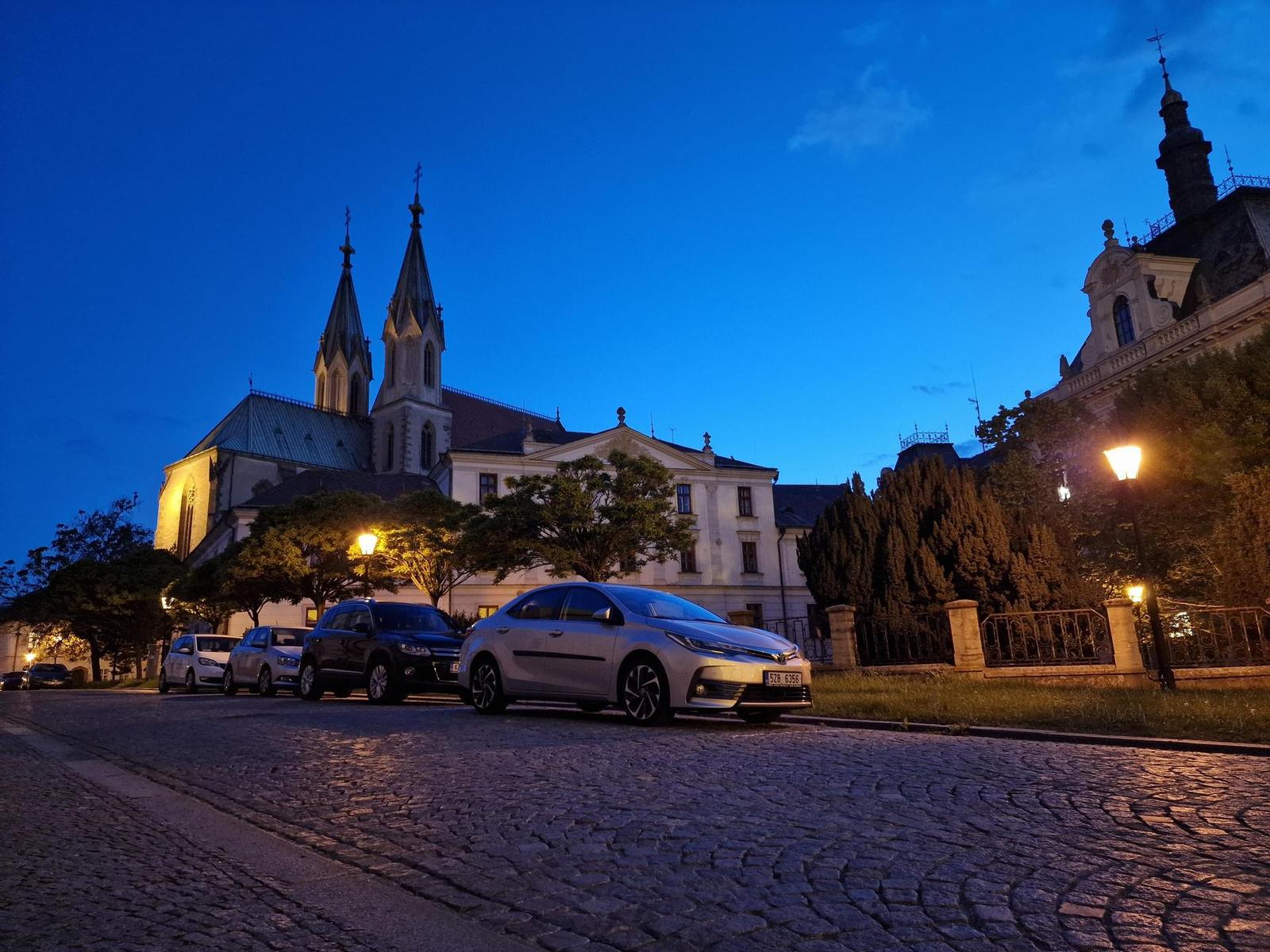 Samsung Galaxy S22 Ultra: pětioký fotografický král?