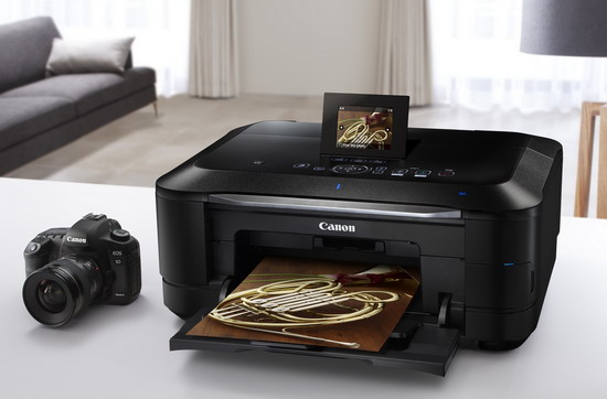 Šest ocenění TIPA pro Canon