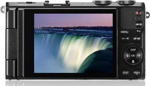 Samsung EX2F s F1,4 objektivem aneb když výrobce naslouchá