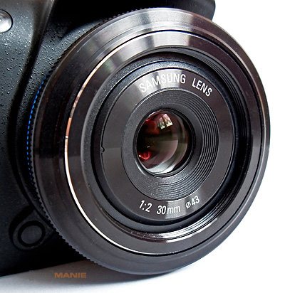 Samsung NX10: vítězný nováček