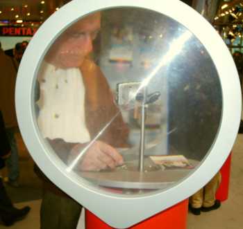 Naposledy z CeBITu 2004: Pentax Optio MX