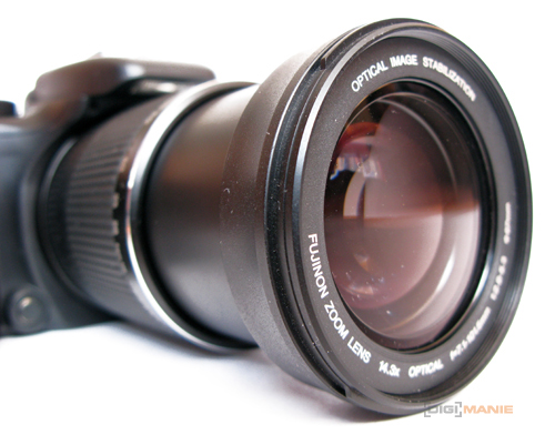 Fujifilm S100FS: jde zrcadlovkám po krku