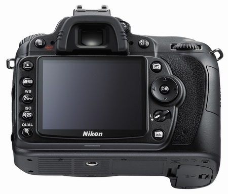 Nová zrcadlovka Nikon D90 natáčející videa a objektiv AF-S DX 18-105mm VR