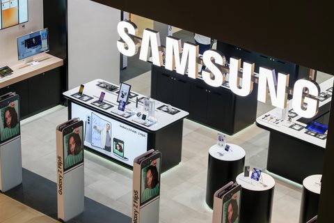 První pohled na Samsung Galaxy A27: Unikly rendery i výbava
