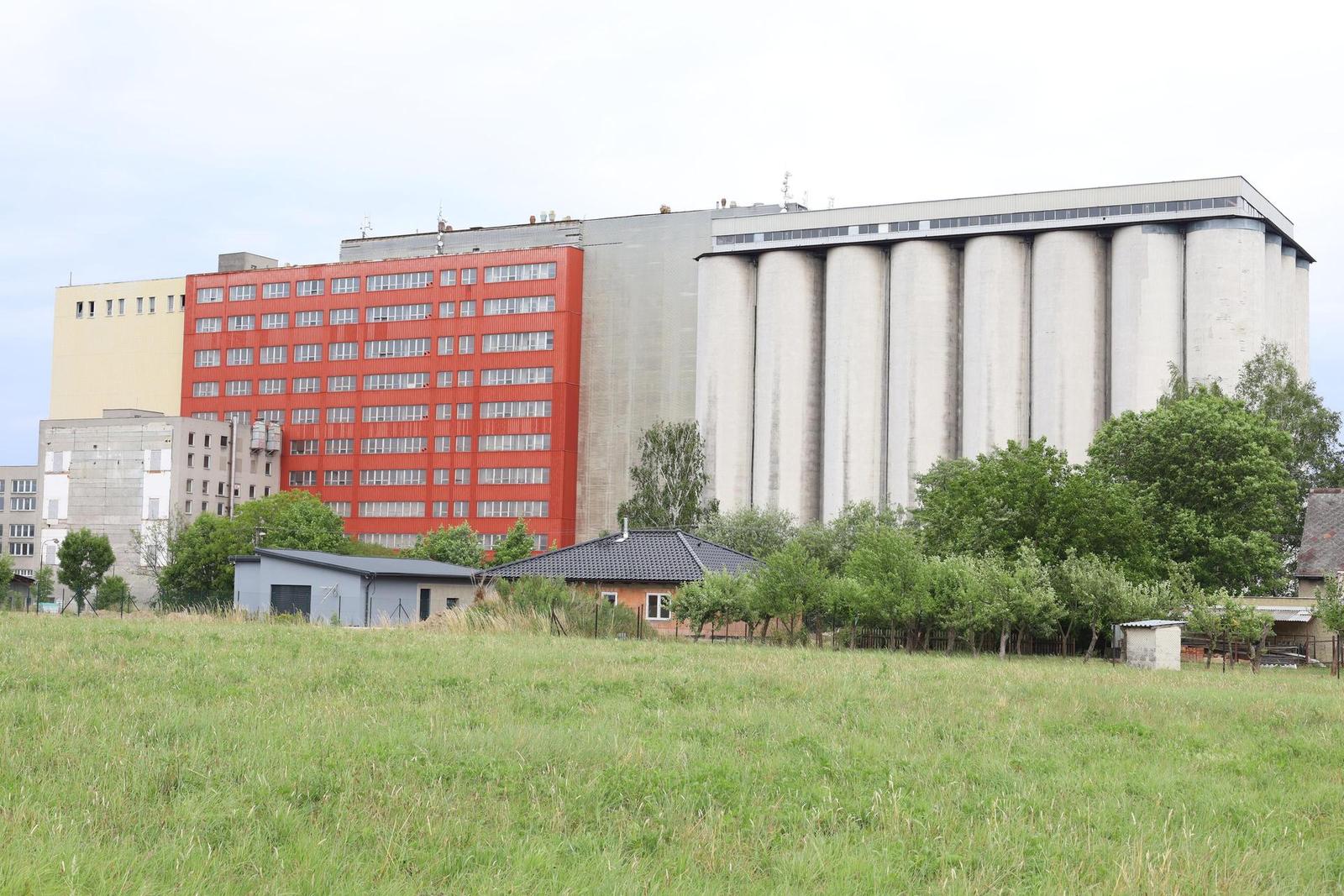 Canon EF 50mm f/1.4 USM