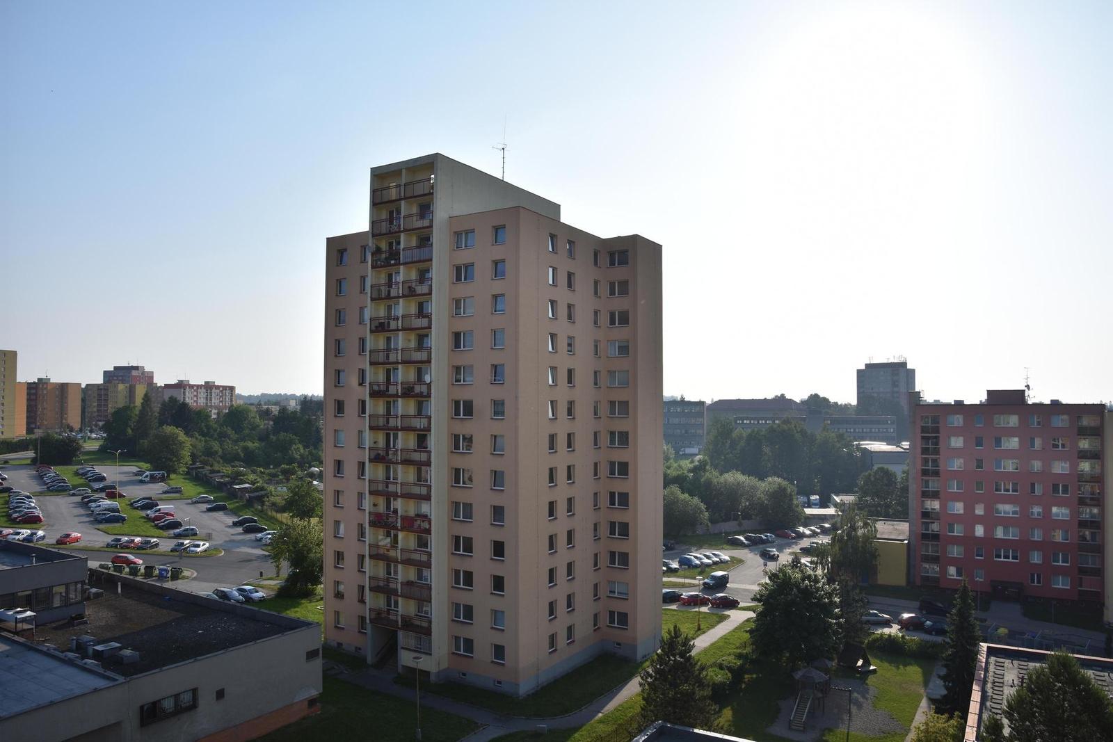 Tamron 16-300mm f/3.5-6.3 Di II VC PZD Macro